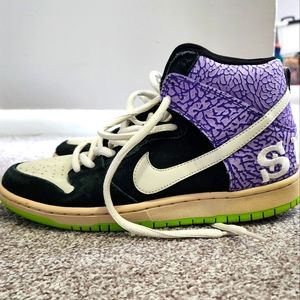 Nike Dunk High PRM SB "Send Help 2"